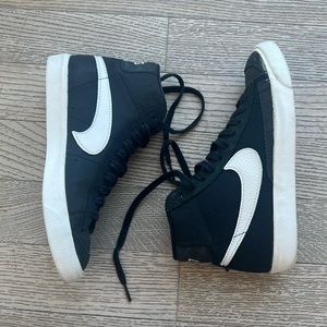 Rare Nike Blazer Vintage 77 Slam Jam Collaboration. New. Size m’s 6 US. Black.